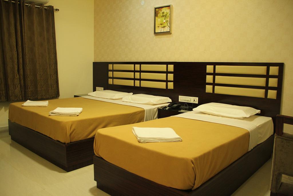 Hotel M.P Temples Inn Kumbakonam Kamer foto