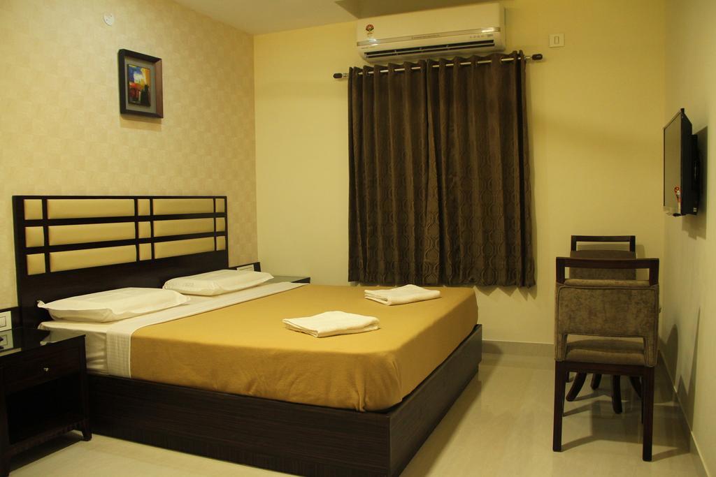 Hotel M.P Temples Inn Kumbakonam Kamer foto